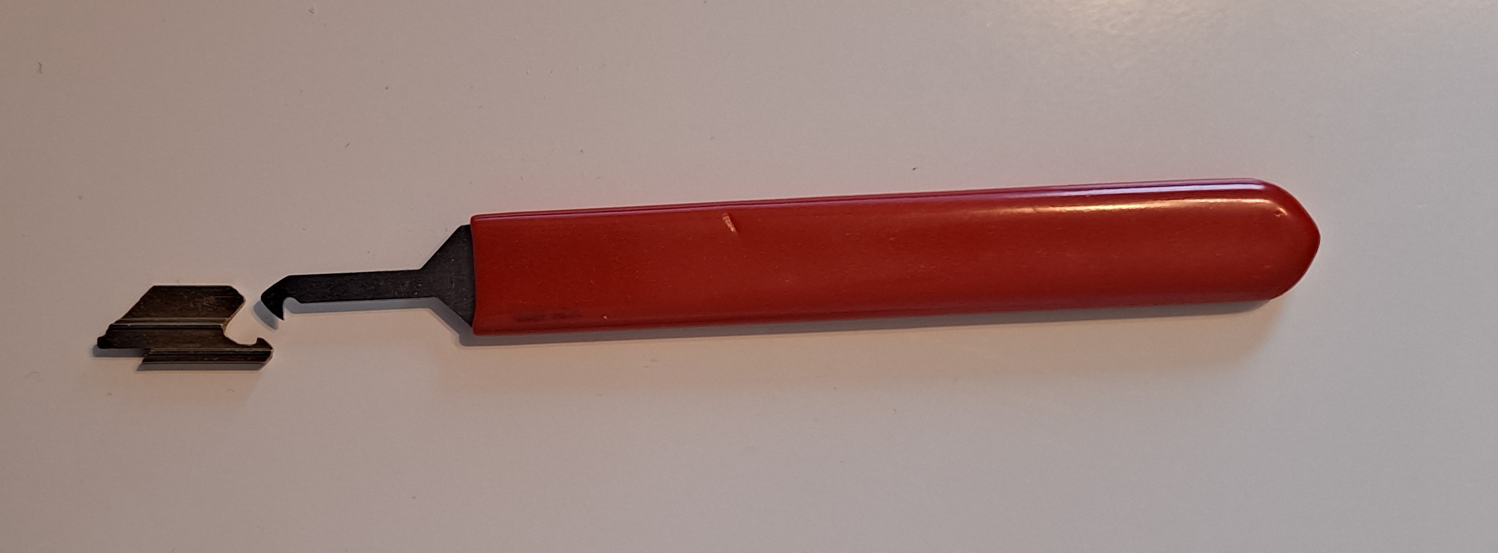 Do Schlage and Falcon use the same split key construction key extractor